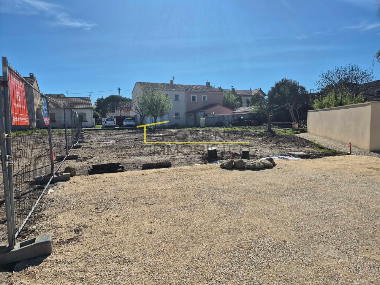 Image_3, Terrain, Montélimar, ref :T2324