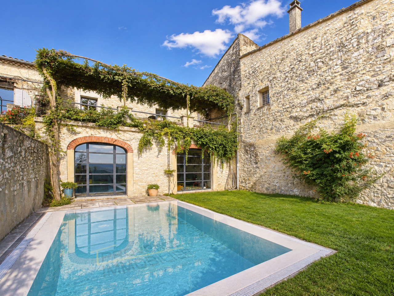 Image_2, Maison de village, Puygiron, ref :T2338
