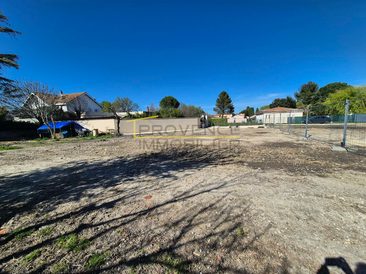 Image_1, Terrain, Montélimar, ref :T2324